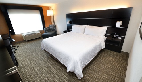 Chambre Standard, 1 très grand lit (Communications, Mobil, Roll-In Shower)