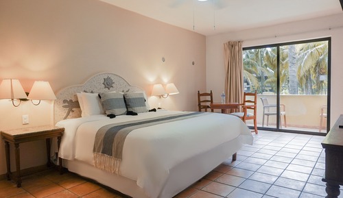 Chambre Standard, 1 très grand lit, vue jardin