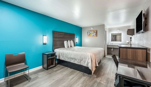 Chambre, 1 très grand lit, non-fumeurs