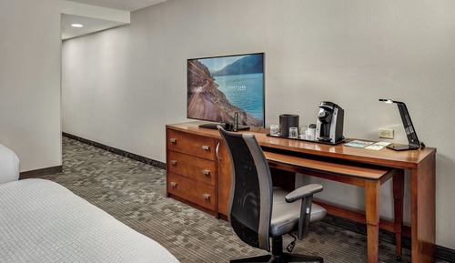 Chambre, 2 grands lits (Mobility/Hearing Accessible, Tub)