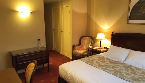 Chambre Superieure au Chateau