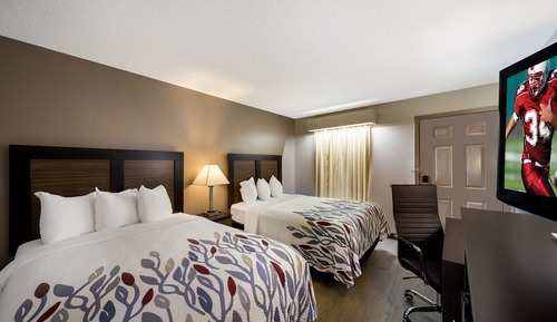 Chambre Supérieure, 2 lits doubles, accessible aux personnes à mobilité réduite (Roll-In Shower)