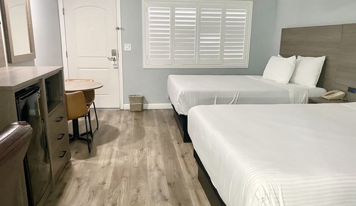 Chambre, 2 grands lits