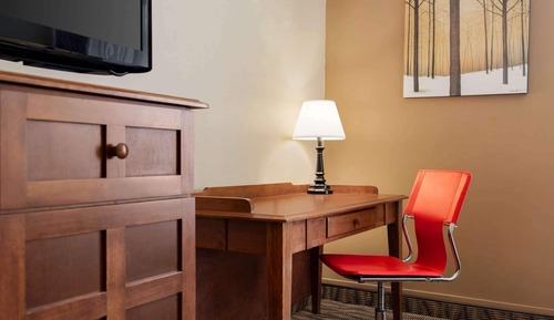 Chambre, 1 grand lit, non-fumeurs (Stair Access Only, Pet-friendly)