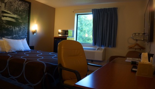 Chambre Standard, 1 grand lit, accessible aux personnes à mobilité réduite (Mobility Accessible)