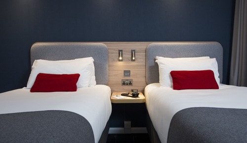 Chambre Standard, 2 lits une place (with Free Hot Breakfast)