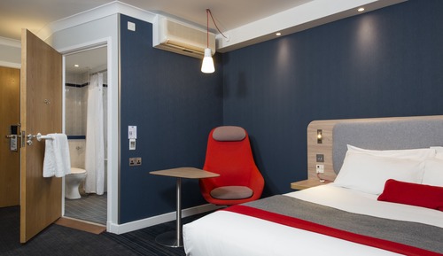 Chambre, 1 lit double, accessible aux personnes à mobilité réduite (with Free Hot Breakfast)