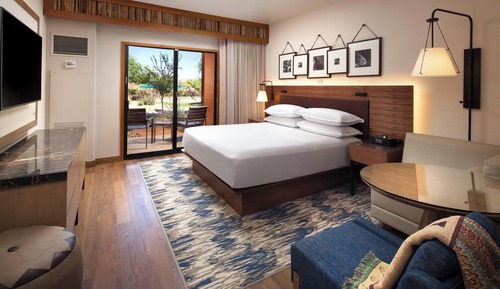 Chambre Deluxe, 1 très grand lit, non-fumeurs, vue piscine