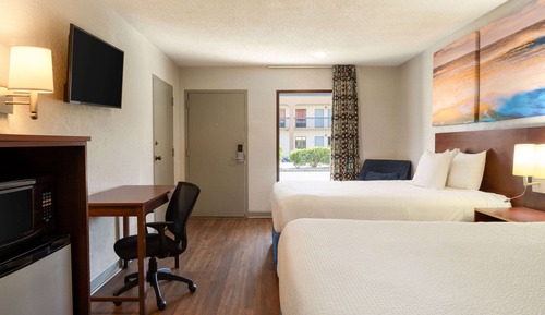 Chambre, 2 grands lits, non-fumeurs