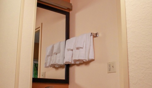 Chambre, 1 très grand lit, non-fumeurs