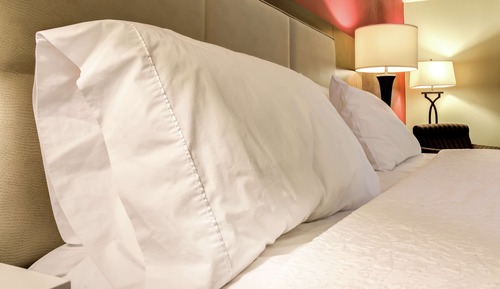 Chambre, 1 très grand lit, accessible aux personnes à mobilité réduite, non-fumeurs