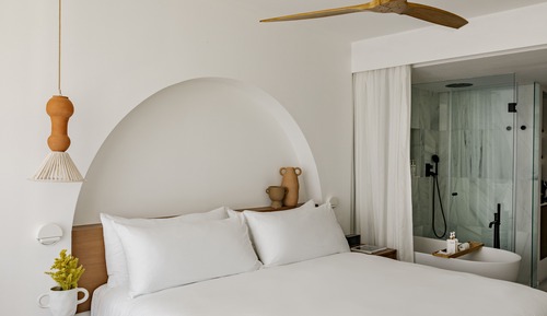 Chambre, terrasse, vue partielle sur la mer (Supreme)