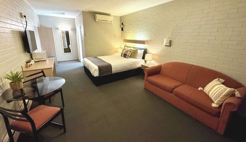 Chambre, non-fumeurs (Courtyard Queen)