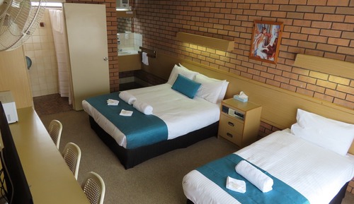 Chambre Supérieure avec lits jumeaux