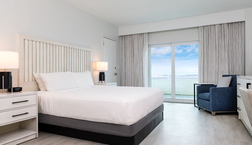 Chambre Standard, 1 très grand lit, en front de mer