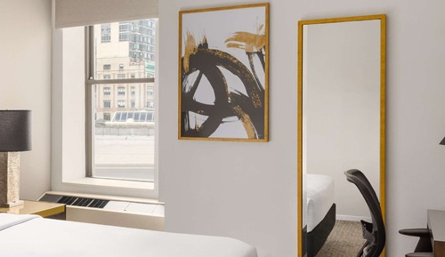Chambre, 1 grand lit, accessible aux personnes à mobilité réduite (Mobility, Roll-In Shower)