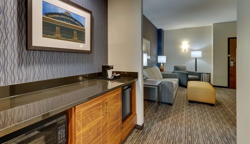 Suite, plusieurs lits, accessible aux personnes à mobilité réduite (Sofabed, 2 Rooms, Tub)
