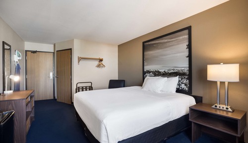 Chambre, 1 très grand lit, non-fumeurs