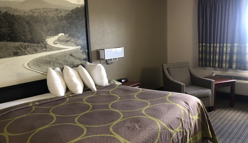 Chambre Standard, 1 très grand lit, fumeurs