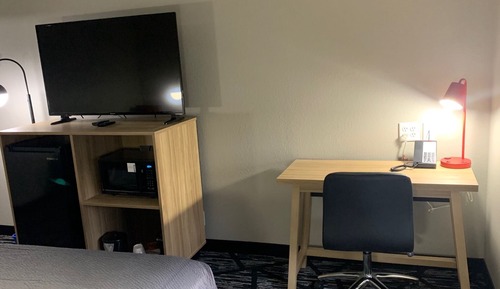 Chambre, 1 très grand lit, non-fumeurs