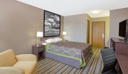 Chambre, 1 très grand lit, non-fumeurs