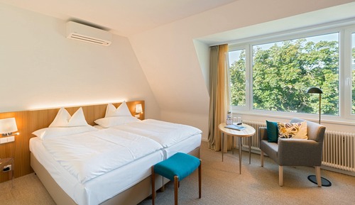 Chambre Double (70 Style with Air Conditioner)