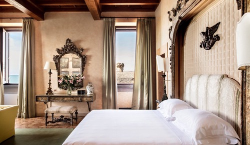 The Castello Suite