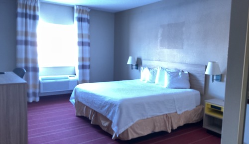 Chambre Standard, 1 très grand lit, accessible aux personnes à mobilité réduite