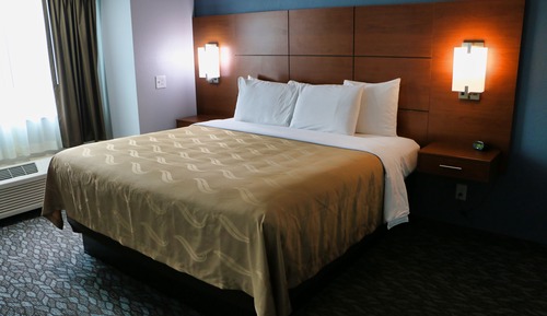 Suite, 1 très grand lit et 1 canapé-lit, non-fumeurs