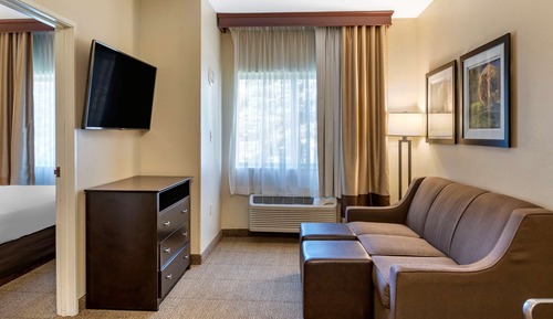Suite, 1 très grand lit et 1 canapé-lit, non-fumeurs