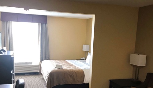 Suite, 1 très grand lit et 1 canapé-lit, non-fumeurs