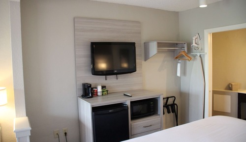 Chambre Standard, 1 très grand lit, accessible aux personnes à mobilité réduite