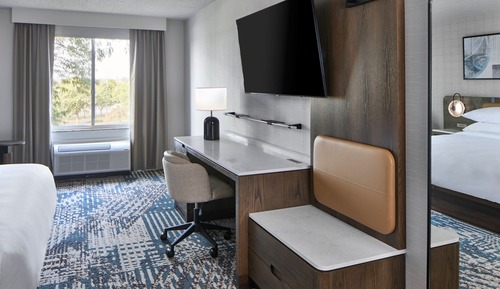 Chambre Standard, 1 très grand lit (Mobility/Hearing Accessible, Tub)