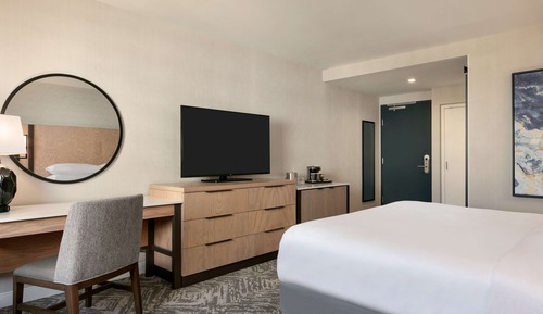 Chambre, 1 très grand lit