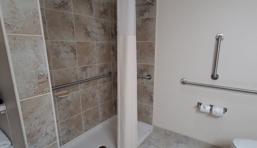 Chambre Standard, 1 très grand lit, accessible aux personnes à mobilité réduite, non-fumeurs