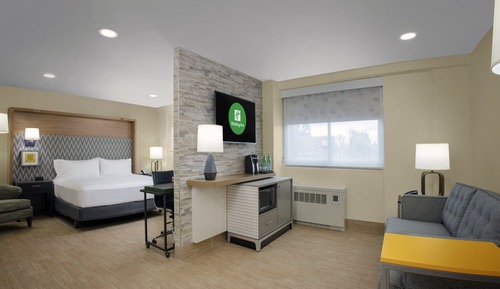 Suite, 1 très grand lit, accessible aux personnes à mobilité réduite (Accessible Tub)
