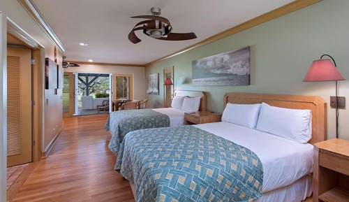 Chambre, 2 grands lits, vue jardin