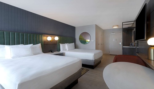 Suite, 1 très grand lit