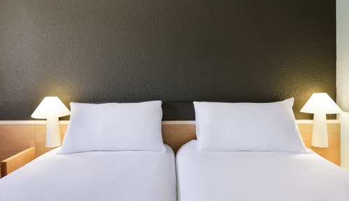 Chambre Familiale (2 Chambres Adjacentes)