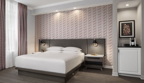 Chambre, 1 très grand lit