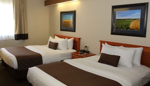 Chambre Standard, 2 grands lits, non-fumeurs, réfrigérateur et four à micro-ondes