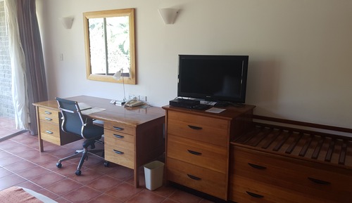 Chambre Premium, 1 très grand lit, balcon