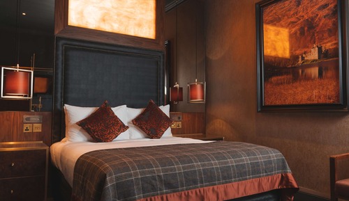 Chambre, 1 grand lit (Carriage)