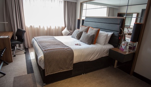 Chambre Standard, 1 très grand lit, rez-de-chaussée