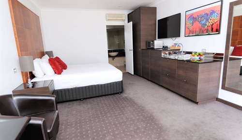Chambre Supérieure, 1 très grand lit, non-fumeurs, rez-de-chaussée