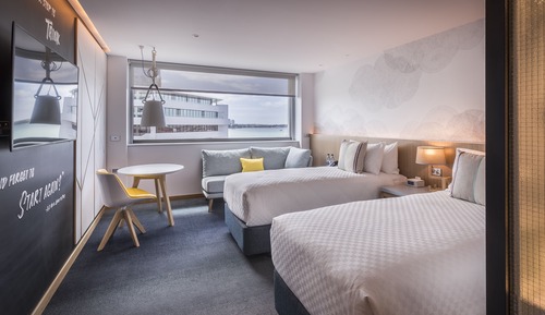 Chambre, 2 lits une place (Social)