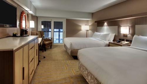 Chambre, 2 grands lits, balcon