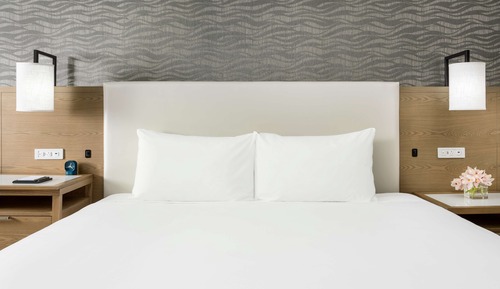 Chambre Exécutive, vue ville (Grand Bed)