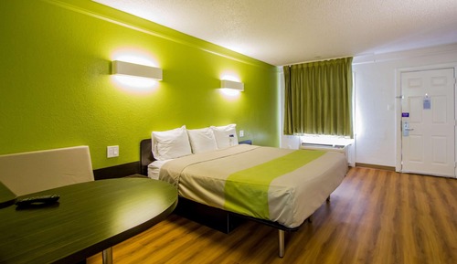 Chambre Standard, 1 très grand lit, non-fumeurs