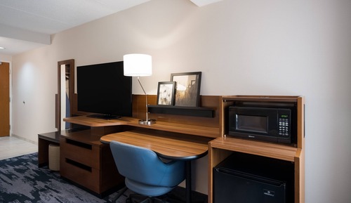 Chambre, 1 très grand lit et 1 canapé-lit